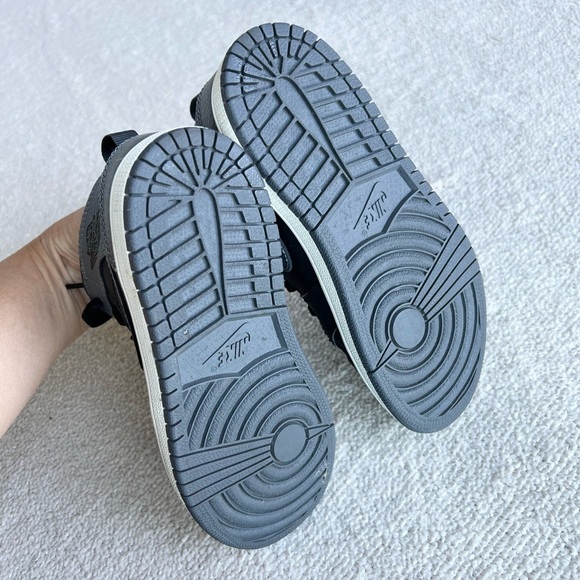 Jordan 1 MID BP Black/Dark Grey Summit White Shoes 12.5C - Picture 9 of 11